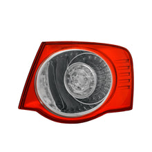 Görseli Galeri görüntüleyiciye yükleyin, Volkswagen Jetta Stop Lambası Dış Sağ 1K5945096G