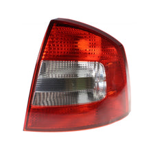 Görseli Galeri görüntüleyiciye yükleyin, Skoda Octavia (Facelift) Stop Lambası Sağ 1Z5945112B