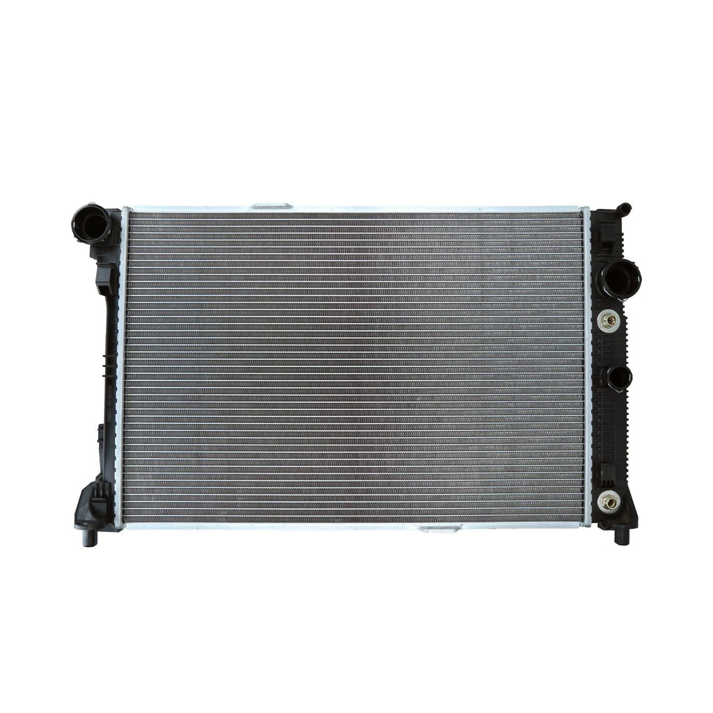 Mercedes-Benz W204 Radyatör A2045004103 A2045003103 A2045003603 A2045001203