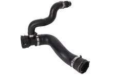 Görseli Galeri görüntüleyiciye yükleyin, BMW E60 E61 E63 E64 Radyatör Giriş Hortumu 17127521777