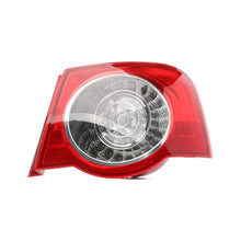 Görseli Galeri görüntüleyiciye yükleyin, Volkswagen Passat Stop Lambası Dış Sağ 3C5945096H
