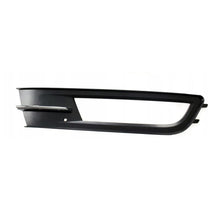 Görseli Galeri görüntüleyiciye yükleyin, Volkswagen Passat Sis Far Izgarası Sağ Krom 3G0854662