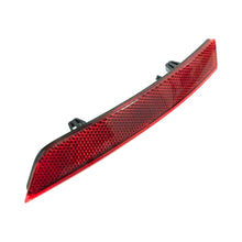 Görseli Galeri görüntüleyiciye yükleyin, Volkswagen Passat Tampon Reflektörü Arka İç Sağ Nova 3G0945104A