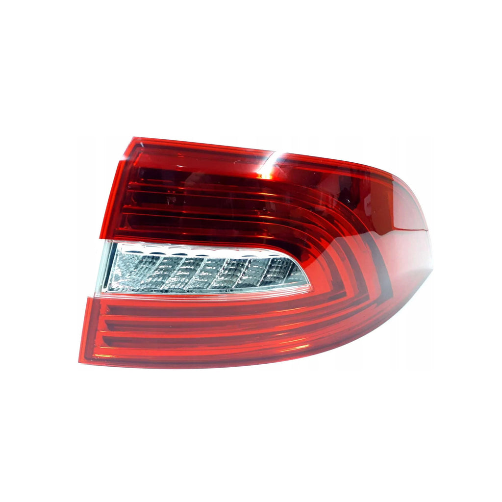 Skoda Superb Stop Lambası Dış Sağ Led 3T5945096A