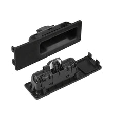 Görseli Galeri görüntüleyiciye yükleyin, BMW F45 F23 F30 F36 F82 F83 F10 F48 F15 F16 Bagaj Açma Düğmesi 51244866141 51247240829 51247368752 51247463161