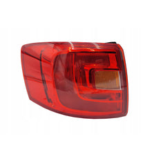 Görseli Galeri görüntüleyiciye yükleyin, Volkswagen Jetta Stop Lambası Sol Dış 5C6945095E