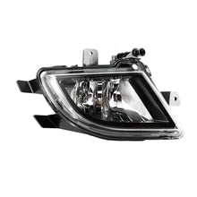 Görseli Galeri görüntüleyiciye yükleyin, Volkswagen Jetta Sis Lambası Sol Nova 5C7941699R