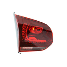 Görseli Galeri görüntüleyiciye yükleyin, Volkswagen Golf 6 Stop Lambası İç Sol Led Karartılmış 5K0945093AJ