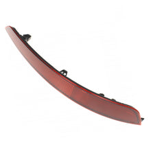 Görseli Galeri görüntüleyiciye yükleyin, Skoda Fabia Tampon Reflektörü Arka Sol 6V9945105