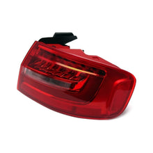 Görseli Galeri görüntüleyiciye yükleyin, Audi A4 A4 Quattro Stop Lambası Dış Sol Led 8K5945095AC