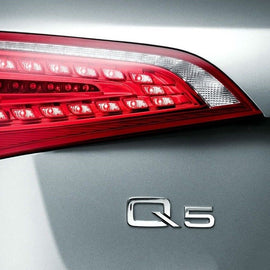 Audi Q5 Arka Yazı 8R0853741