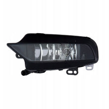 Görseli Galeri görüntüleyiciye yükleyin, Audi A3 Sis Lambası Sol 8V0941699B