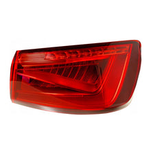 Görseli Galeri görüntüleyiciye yükleyin, Audi A3 Stop Lambası Dış Sağ Led Logo Silinmiş 8V5945096A