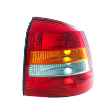 Görseli Galeri görüntüleyiciye yükleyin, Opel Astra G Hatchback Stop Lambası Sağ 6223022 9117403