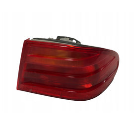 Mercedes-Benz E Serisi W 210 Stop Lambası Duysuz Dış Sağ 2108204464