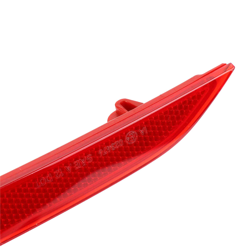BMW F30 LCI Arka Tampon Reflektörü Sağ 63147847166