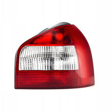 Görseli Galeri görüntüleyiciye yükleyin, Audi A3 Stop Lambası Sağ 8L0945096C
