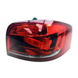 Audi A3 Stop Lambası Sağ 3 Kapı 8P3945096