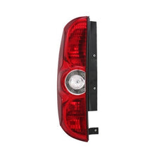 Görseli Galeri görüntüleyiciye yükleyin, Opel Combo D Stop Lambası Sol 95513788